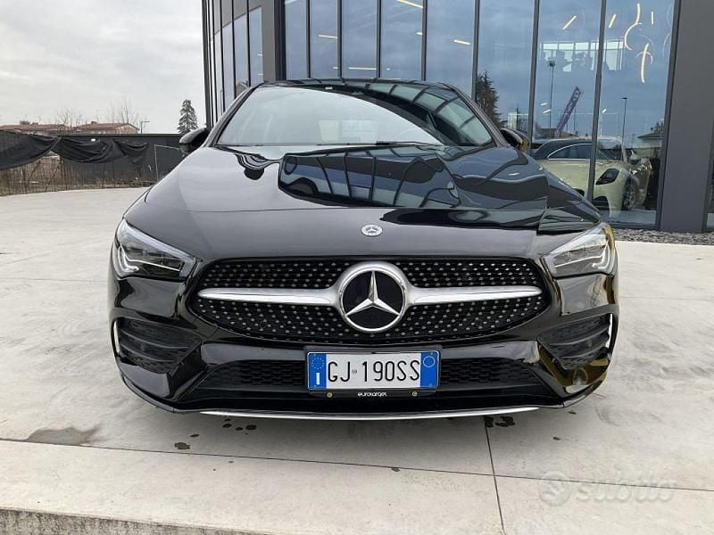Usata Mercedes CLA200 Shooting Brake Premium 163 CV (119 kW) 2022 Nero Station wagon