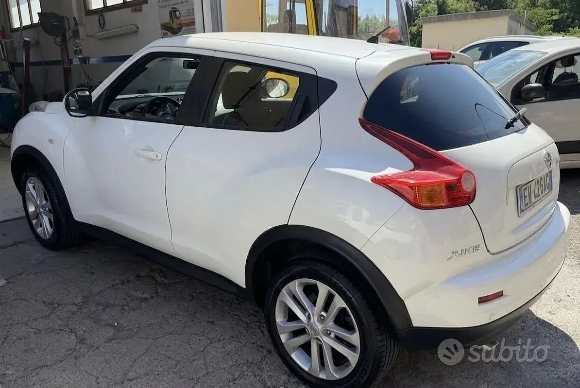 Usata Nissan Juke 110 CV (80 kW) 2014 Bianco SUV