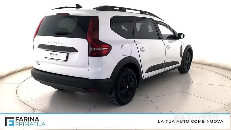 Usata Dacia Jogger Extreme 143 CV (105 kW) 2023 Bianco Monovolume