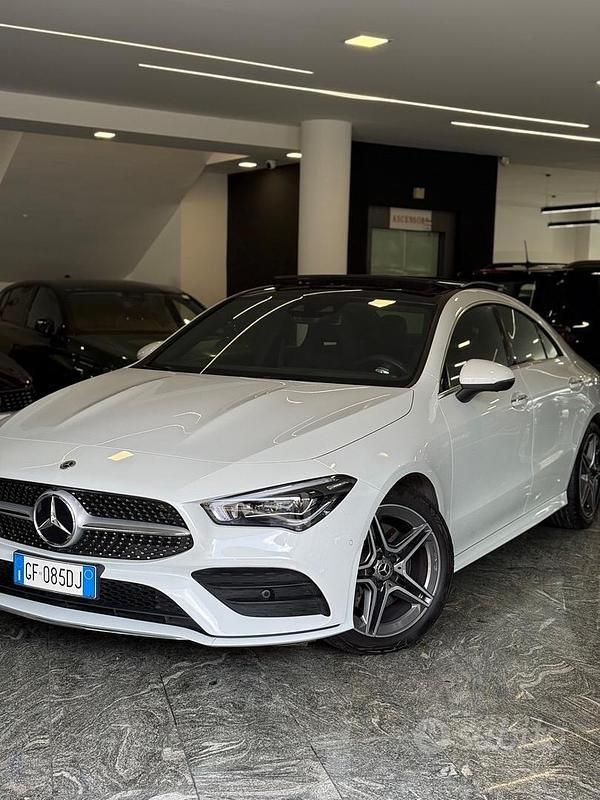 Usata Mercedes CLA200 Premium 150 CV (110 kW) 2021 Nero Berlina