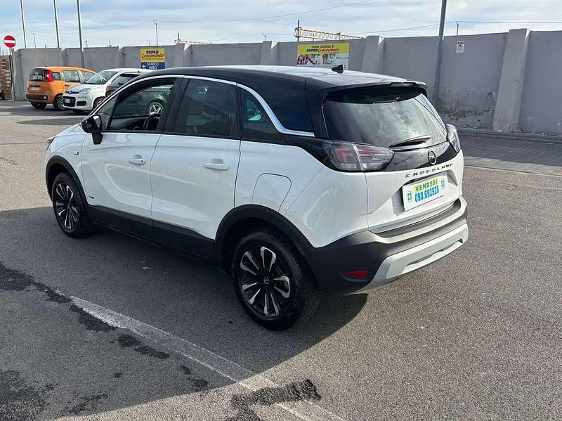 Usata Opel Crossland Ultimate 110 CV (80 kW) 2022 Bianco/nero SUV