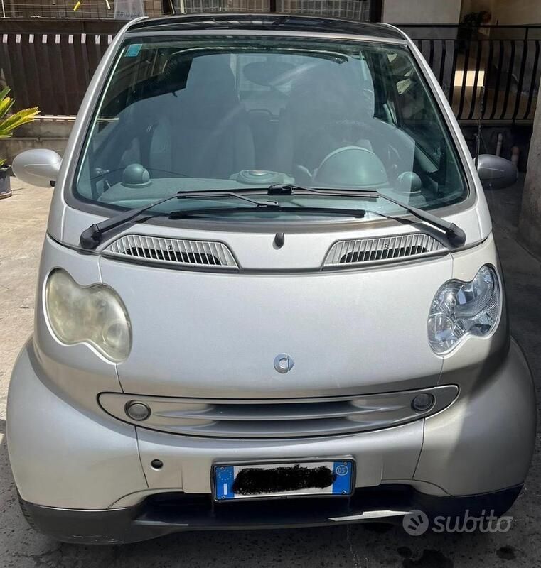 Usata 2005 Smart ForTwo Coupé Due volumi | 3500 € (Cara) - Immagine 1/4