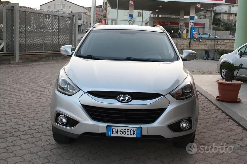 Usata Hyundai ix35 Xpossible 115 CV (84 kW) 2014 Grigio SUV