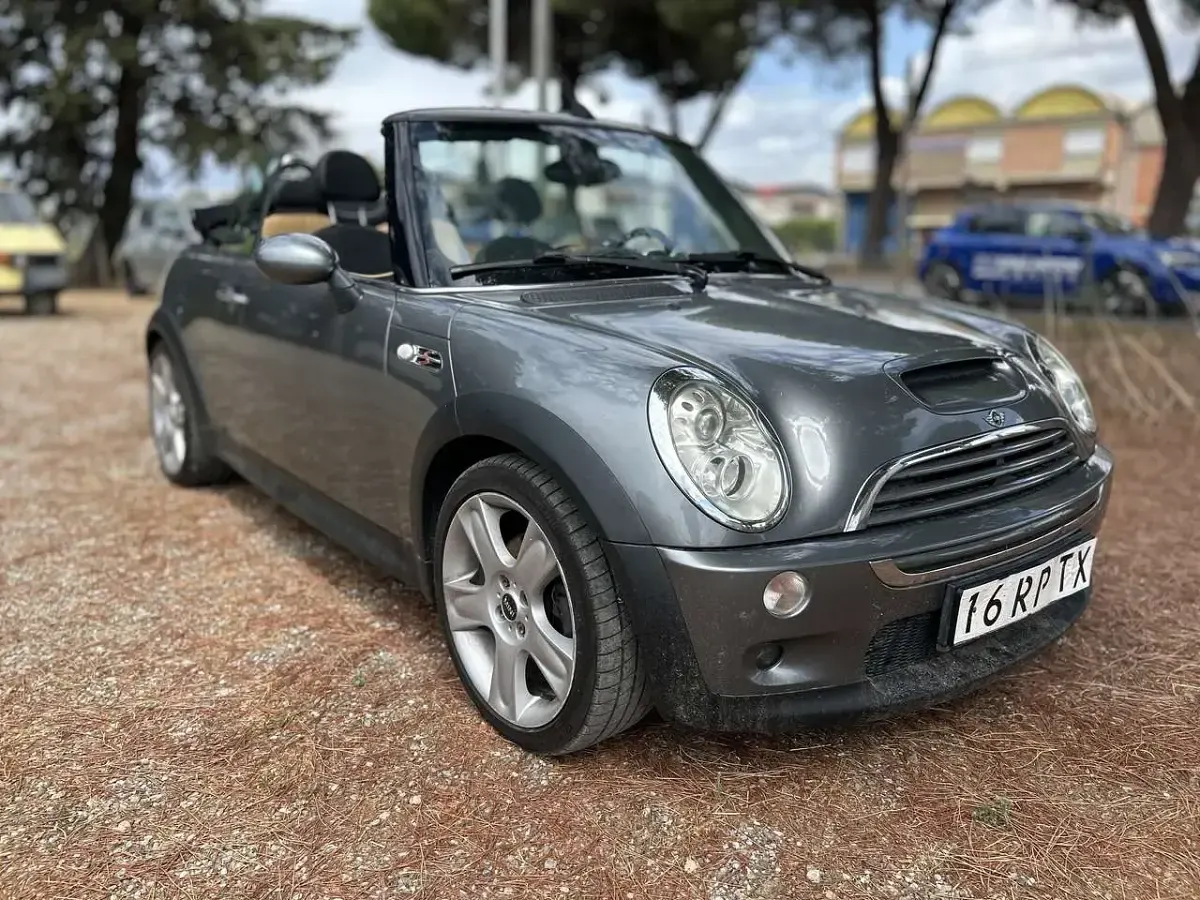 Usata Mini Cooper S Cabriolet 170 CV (125 kW) 2006 Grigio Cabrio