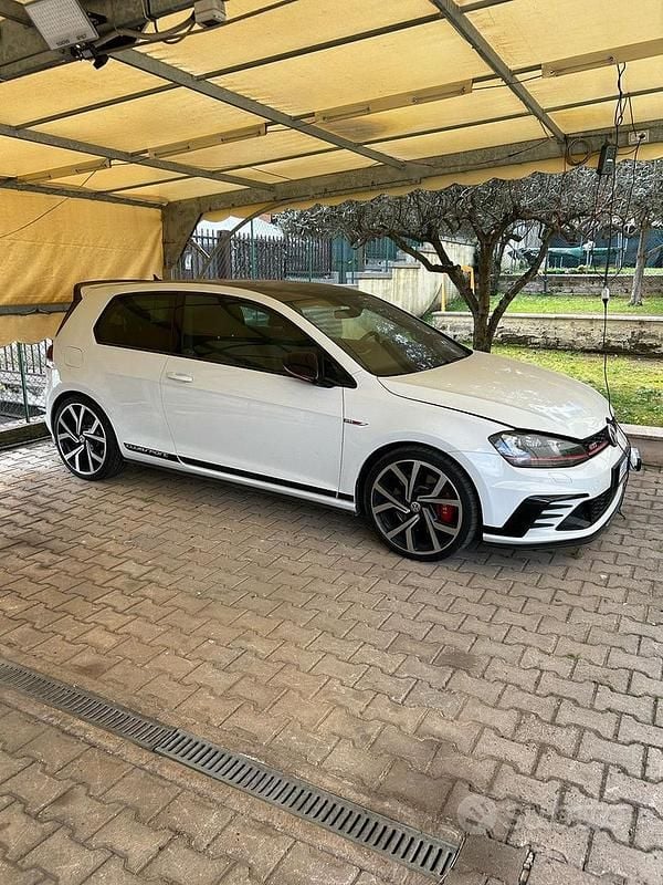 Usata VW Golf VII GTI Clubsport 400 CV (294 kW) 2017 Utilitaria