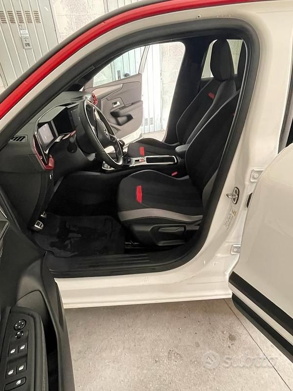Usata Opel Mokka GS Line 101 CV (74 kW) 2022 Bianco SUV