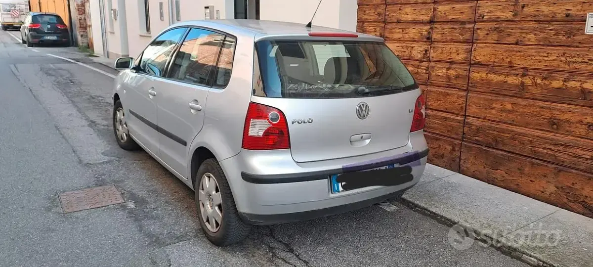 Usata VW Polo 75 CV (55 kW) 2002 Grigio Berlina