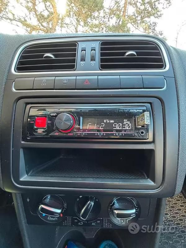 Usata VW Polo Comfortline 90 CV (66 kW) 2010 Blu Berlina