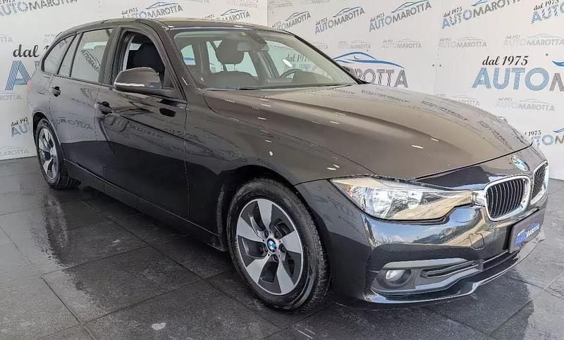 Usata BMW 320 Efficient Dynamics 163 CV (119 kW) 2017 Nero Station wagon