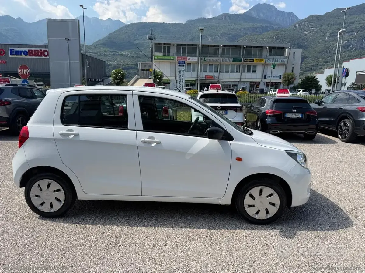 Usata Suzuki Celerio Style 68 CV (50 kW) 2018 Bianco Utilitaria