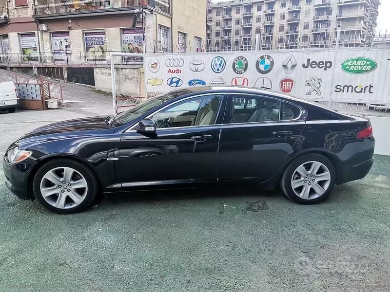 Usata Jaguar XF Premium Luxury 207 CV (152 kW) 2009 Nero Berlina