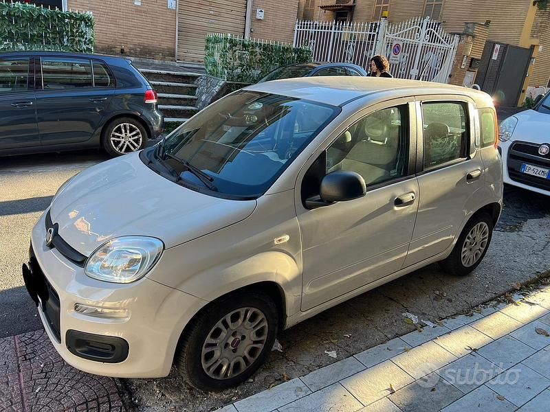 Bianco Usata 2016 Fiat Panda Due volumi | 5900 € (Buon prezzo) - Immagine 1/4