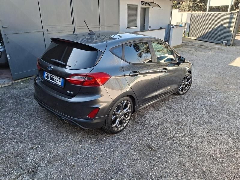 Usata Ford Fiesta ST-Line 125 CV (91 kW) 2021 Grigio Utilitaria