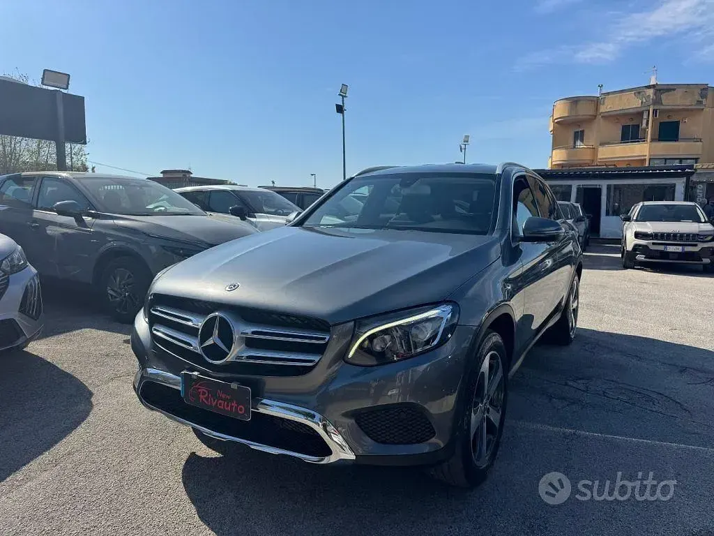 Usata Mercedes GLC220 170 CV (125 kW) 2017 Grigio SUV