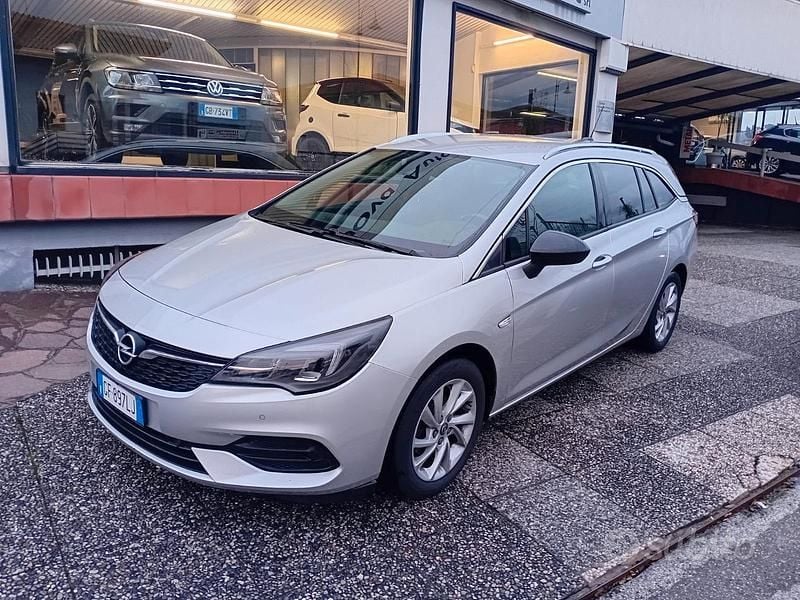 Usata Opel Astra Business 122 CV (89 kW) 2021 Grigio Station wagon