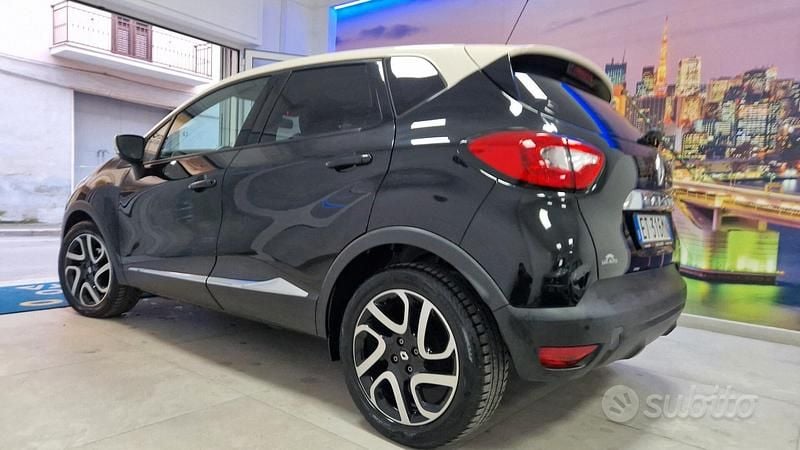 Usata Renault Captur 90 CV (66 kW) 2013 Nero SUV