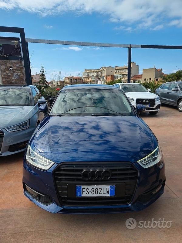 Usata Audi A1 Design 90 CV (66 kW) 2015 Blu Utilitaria