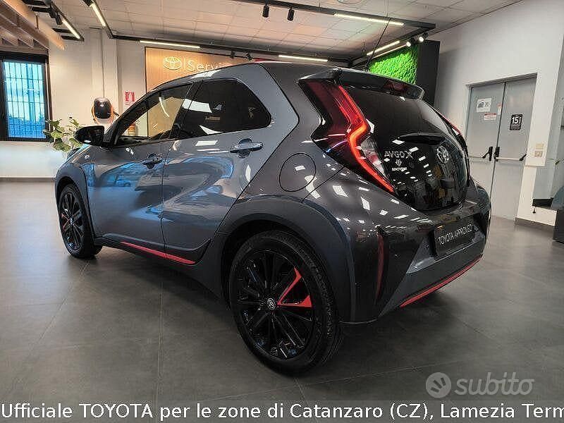 Usata Toyota Aygo X 72 CV (52 kW) 2023 Blu SUV