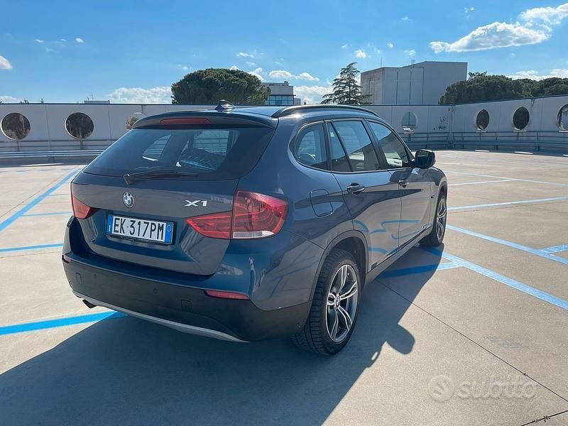 Usata BMW X1 143 CV (105 kW) 2011 SUV