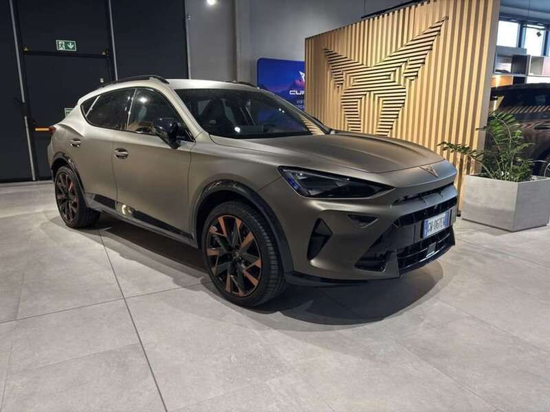 Usata Cupra Formentor VZ2 272 CV (200 kW) 2024 Bronze century SUV