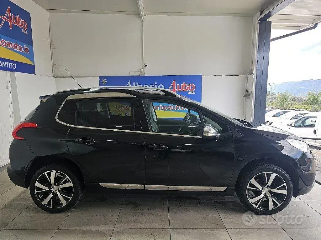 Usata Peugeot 2008 Allure 99 CV (72 kW) 2016 Nero SUV
