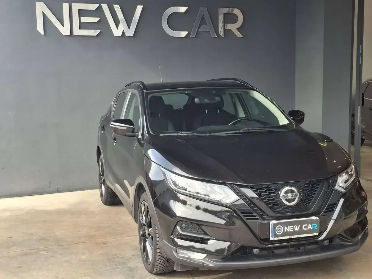 Usata Nissan Qashqai N-Connecta 116 CV (85 kW) 2020 Nero SUV