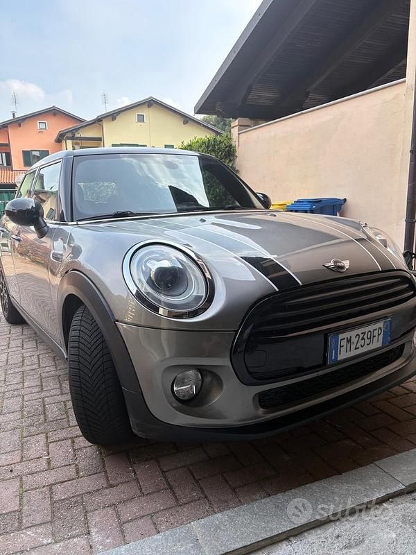 Occasion Mini Cooper D 116 ch (85 kW) 2017 Gris Citadine