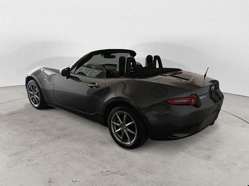 Nuova Mazda MX5 132 CV (97 kW) 2025 Machine grey Cabrio