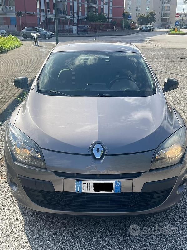 Usata Renault Mégane 110 CV (80 kW) 2011 Grigio Berlina
