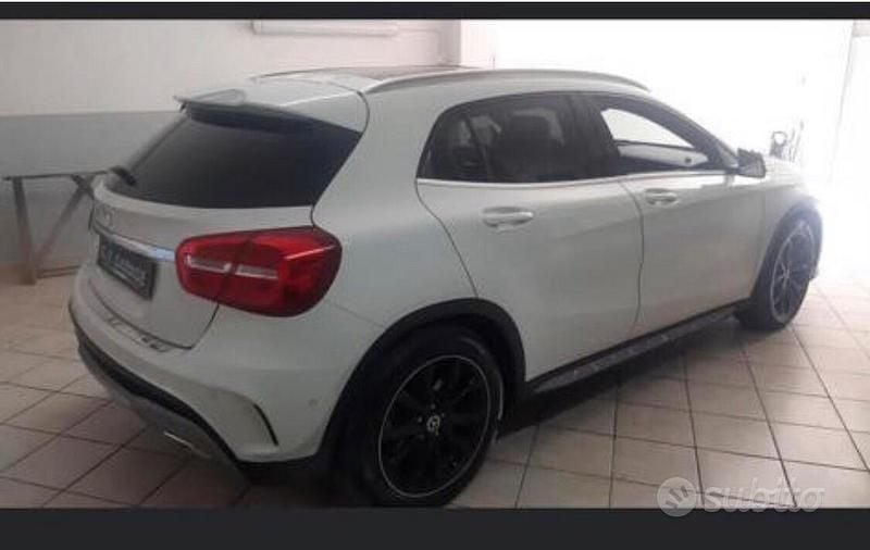 Usata 2016 Mercedes 200 AMG Station wagon | 15.000 € (Molto cara) - Immagine 1/4