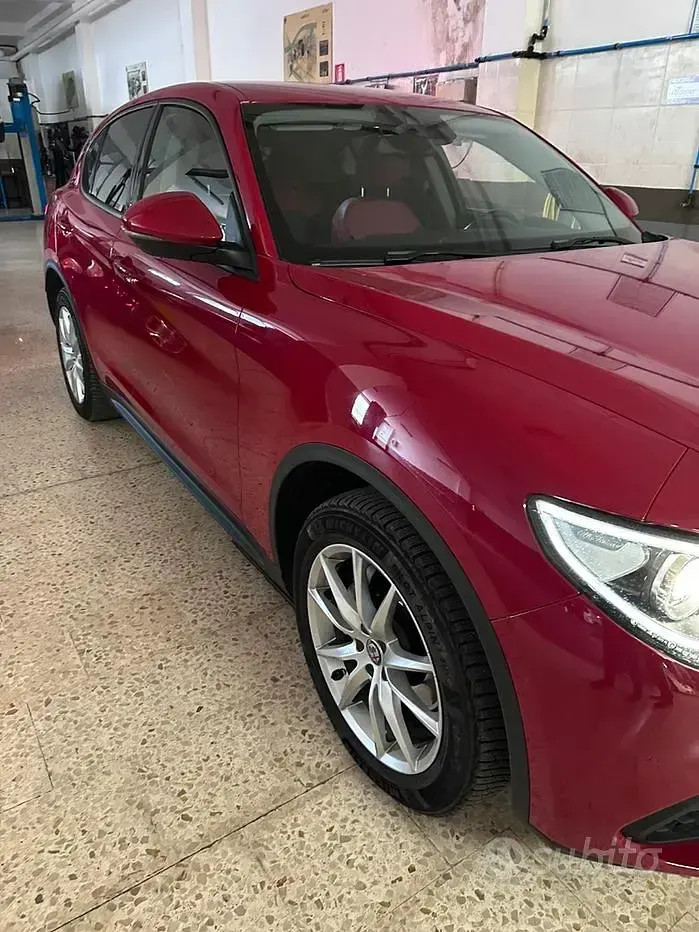 Usata Alfa Romeo Stelvio 190 CV (139 kW) 2019 Rosso SUV