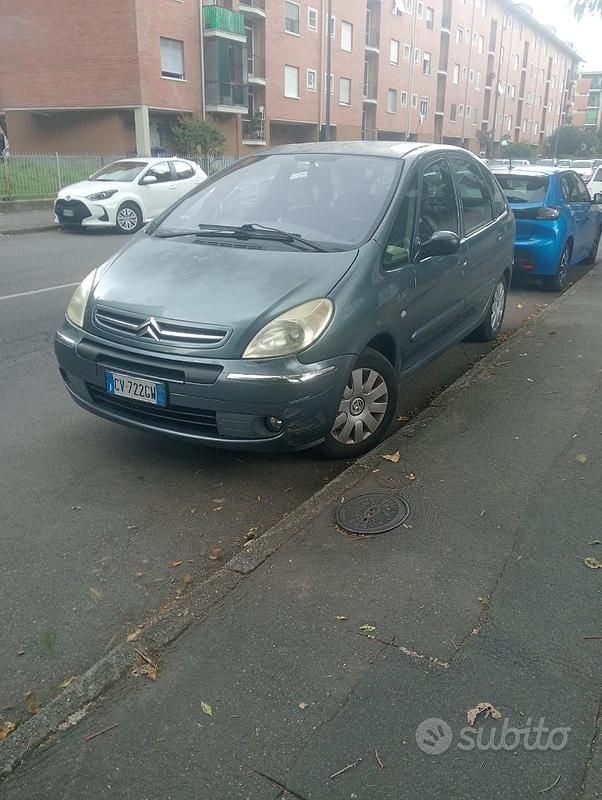 Usata Citroën Xsara 68 CV (50 kW) 2005 Grigio Monovolume
