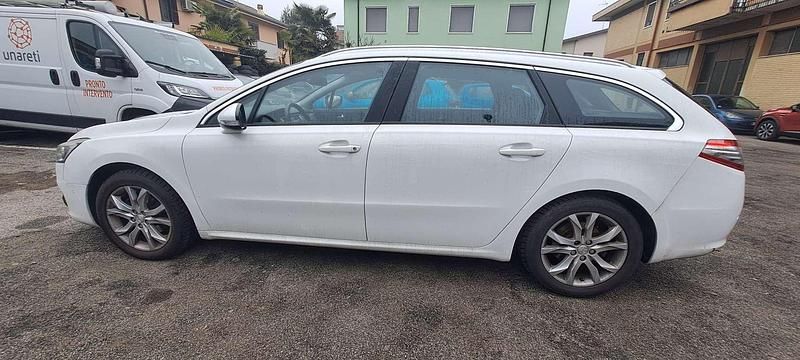 Bianco Usata 2015 Peugeot 508 SW Allure Station wagon | 2500 € (Super prezzo) - Immagine 1/4