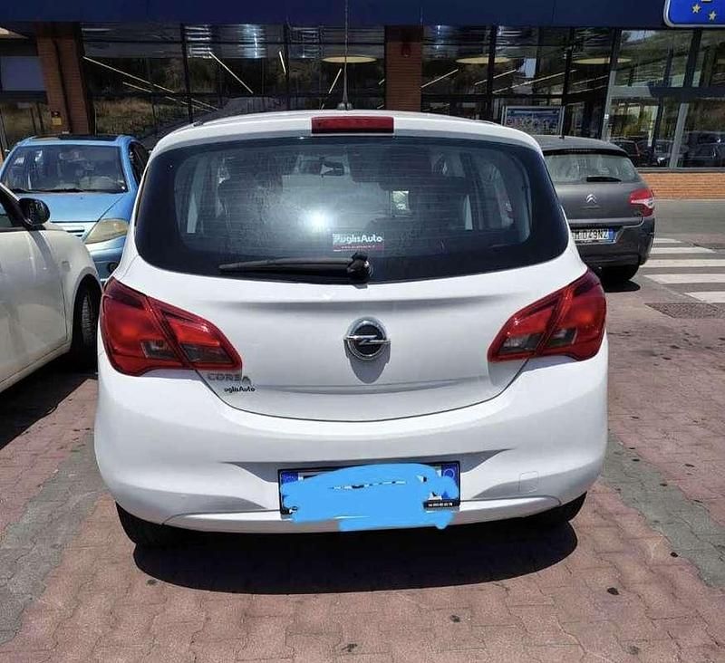 Usata Opel Corsa 90 CV (66 kW) 2016 Bianco Berlina