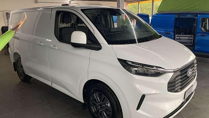 Usata Ford Transit Custom Titanium 131 CV (96 kW) 2024 Bianco Furgone
