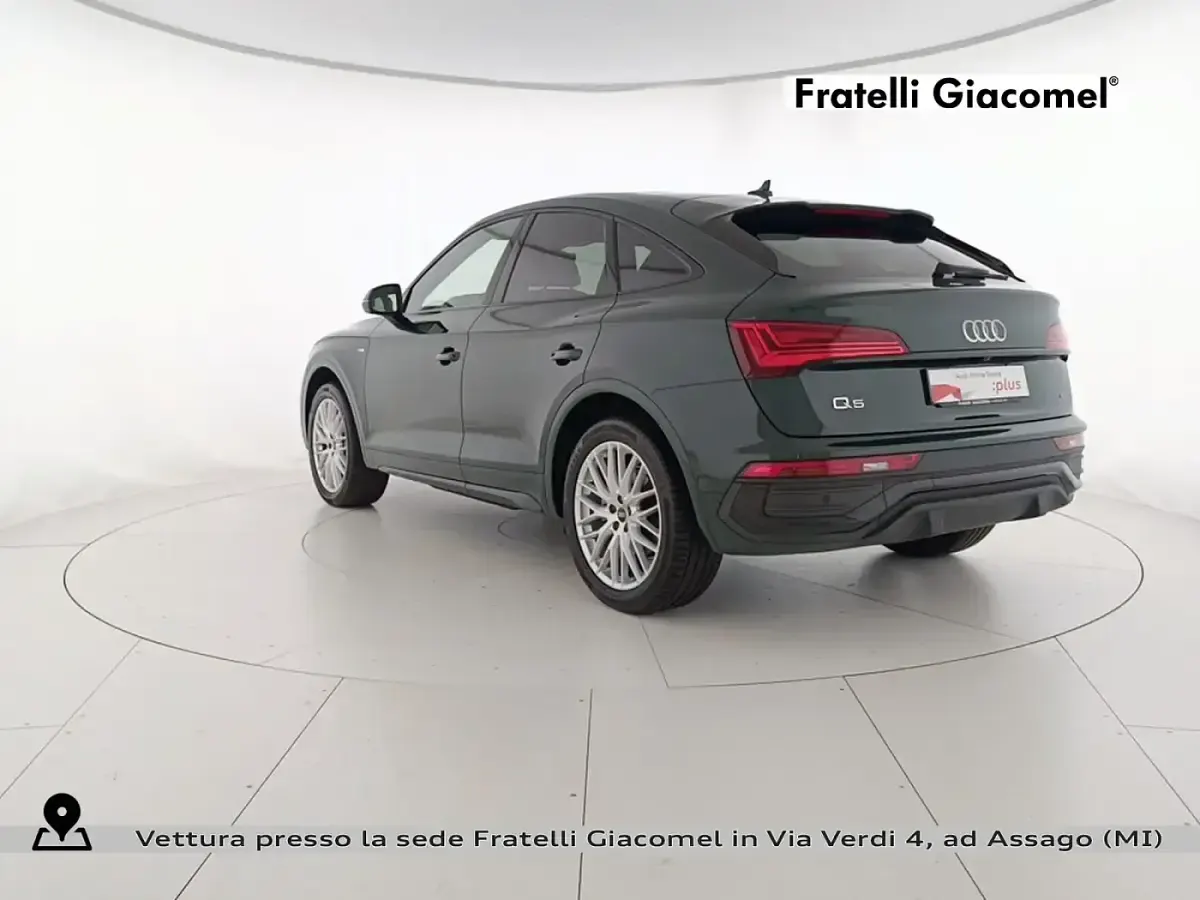 Usata Audi Q5 Sportback S-Line 204 CV (150 kW) 2025 Verniciature personalizzate au SUV