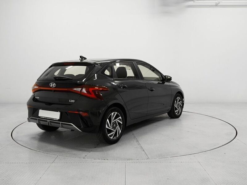 Usata Hyundai i20 84 CV (61 kW) 2024 Colore grigio Utilitaria