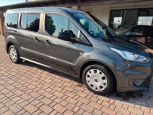 Usata Ford Tourneo Connect 100 CV (73 kW) 2019 Grigio Monovolume