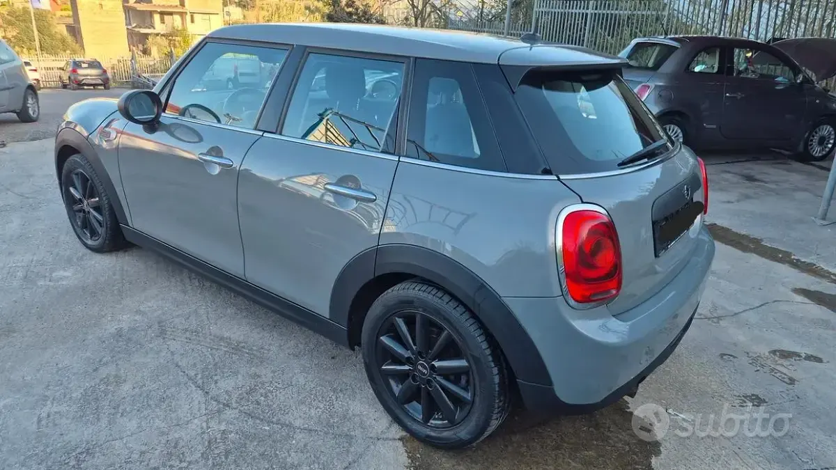 Usata Mini Cooper D Hype 95 CV (69 kW) 2016 Grigio Utilitaria