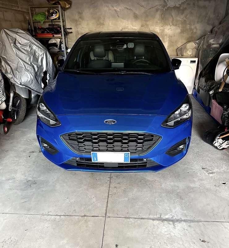 Usata Ford Focus ST-Line 120 CV (88 kW) 2018 Blu/azzurro Berlina