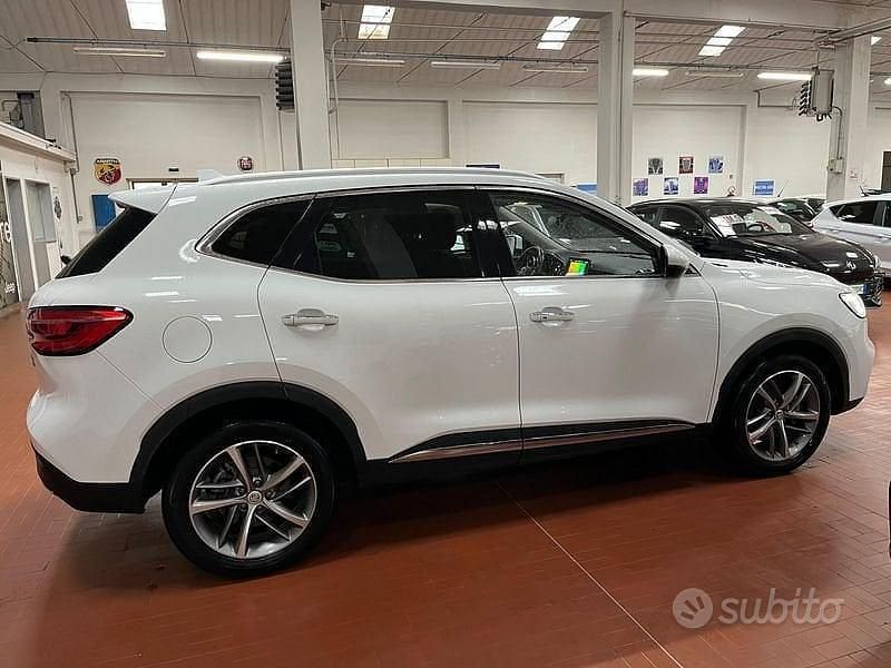 Usata MG EHS Comfort 258 CV (189 kW) 2023 Bianco SUV