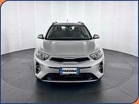 Käytetty Kia Stonic Urban 84 HP (61 kW) 2022 Hopea Katumaasturi