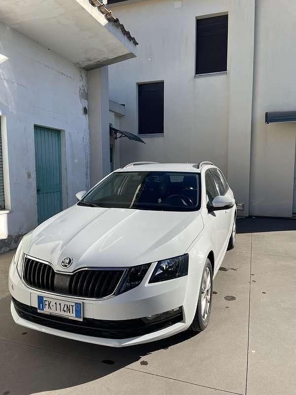 Usata Skoda Octavia Executive 116 CV (85 kW) 2017 Station wagon
