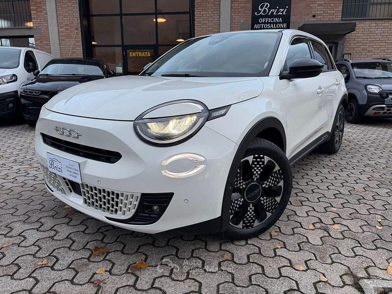 Usata Fiat 600 La Prima 101 CV (74 kW) 2025 Bianco SUV