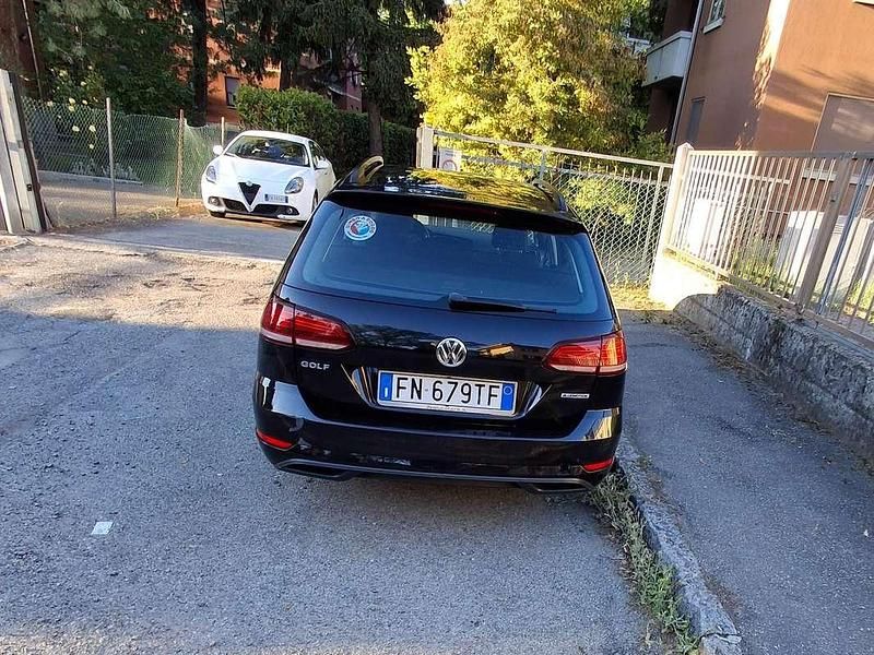 Usata VW Golf VII Trendline 110 CV (80 kW) 2018 Nero Station wagon