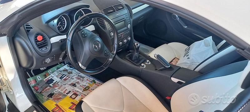 Usata Mercedes SLK200 2LOOK Edition 184 CV (135 kW) 2010 Bianco Cabrio