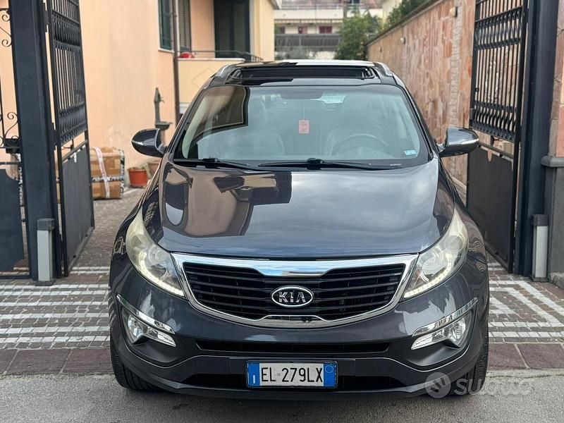 Second-hand Kia Sportage 116 CP (85 kW) 2011 Gri SUV