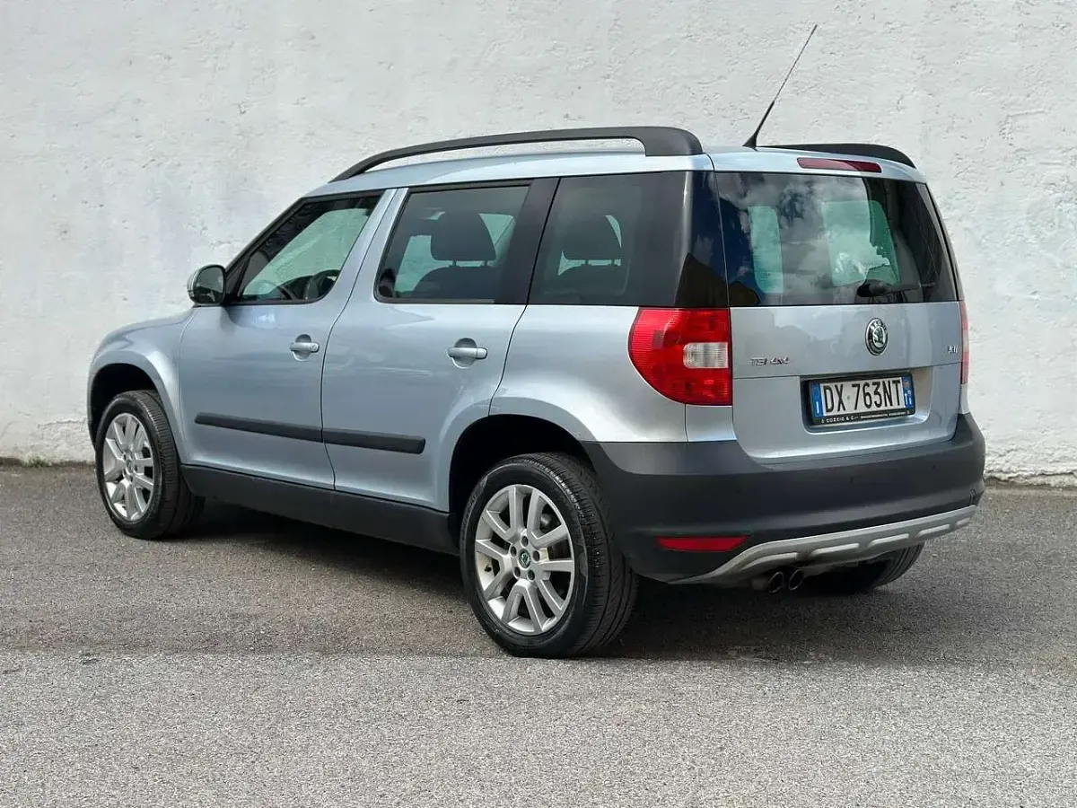 Usata Skoda Yeti 160 CV (117 kW) 2009 Argento SUV