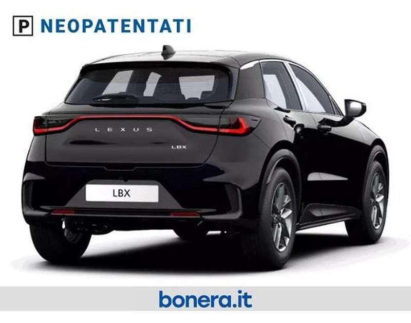 Nuova Lexus LBX 136 CV (100 kW) 2026 Nero SUV