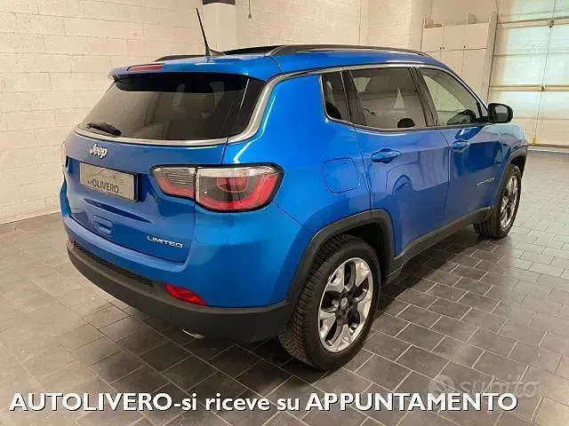 Usata Jeep Compass Limited 120 CV (88 kW) 2018 Bluazzurro SUV